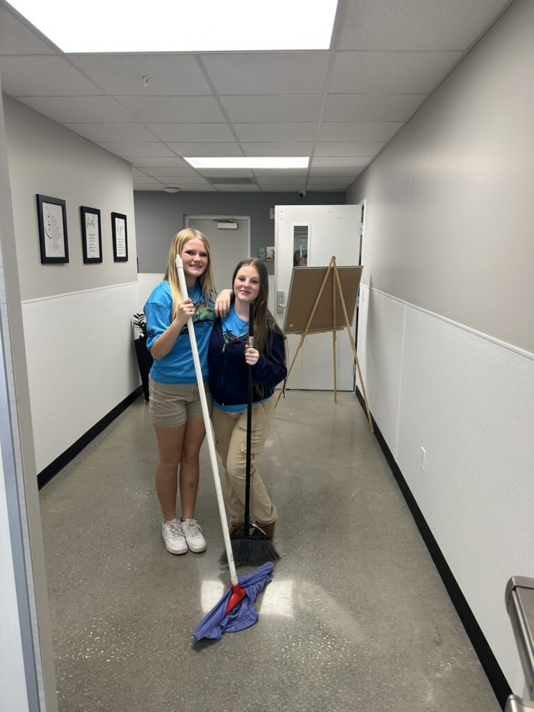 BCS High School Girls Volunteering at Helen’s House